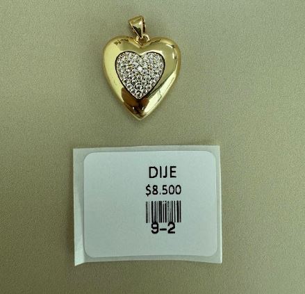 Dije Corazón con Centro Brillante