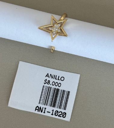 Anillo Abierto con Diseño de Estrella y Cristales