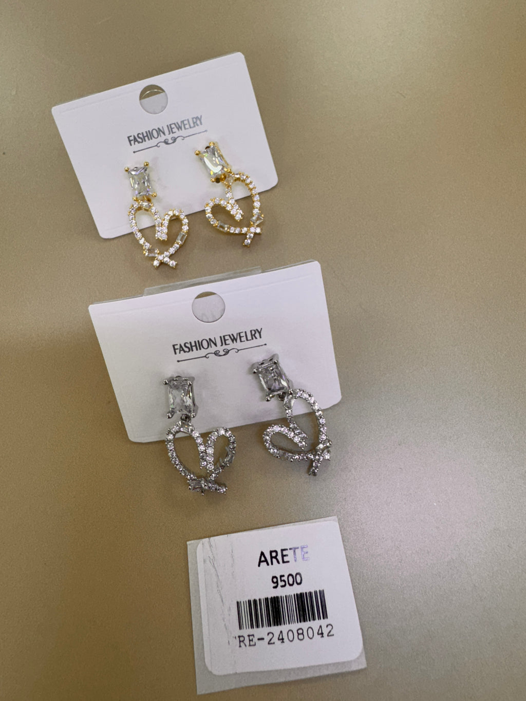 Aretes Colgantes Corazón con Cristales