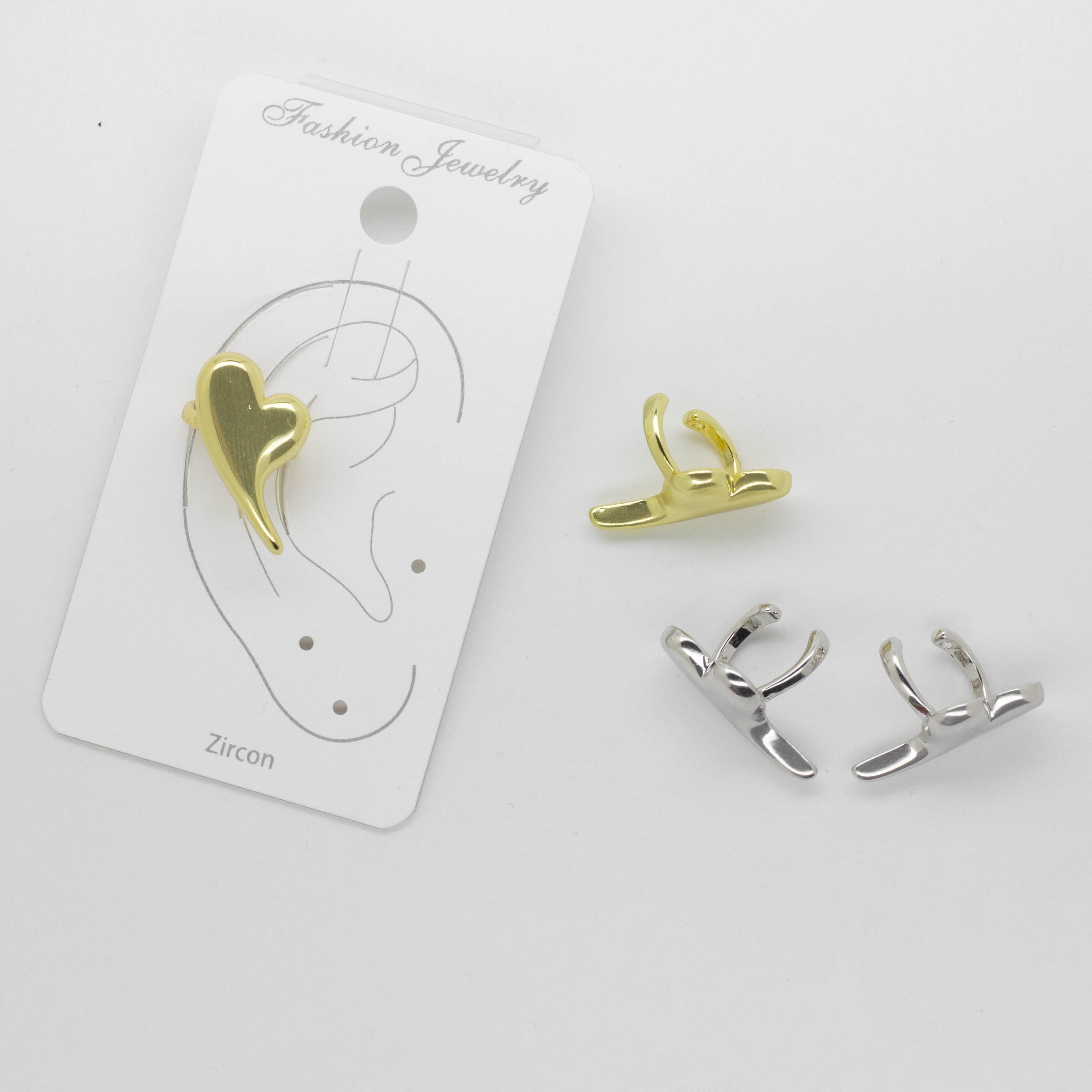 Ear Cuff Corazón Minimalista Dorado y Plateado