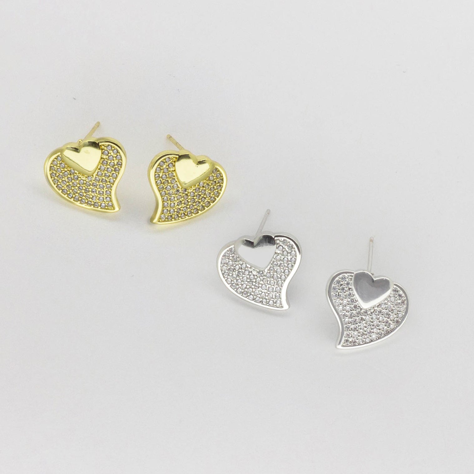 Aretes Topo Corazón Surtidos con Pavé de Cristales