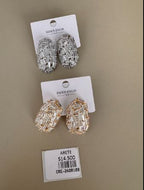 Aretes Ovalados con Piedras en diferentes Orientaciones