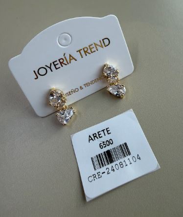 Aretes Colgantes Corazón y Gota Dorados