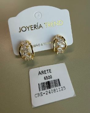 Aretes Ovalados con Circones Marquesa
