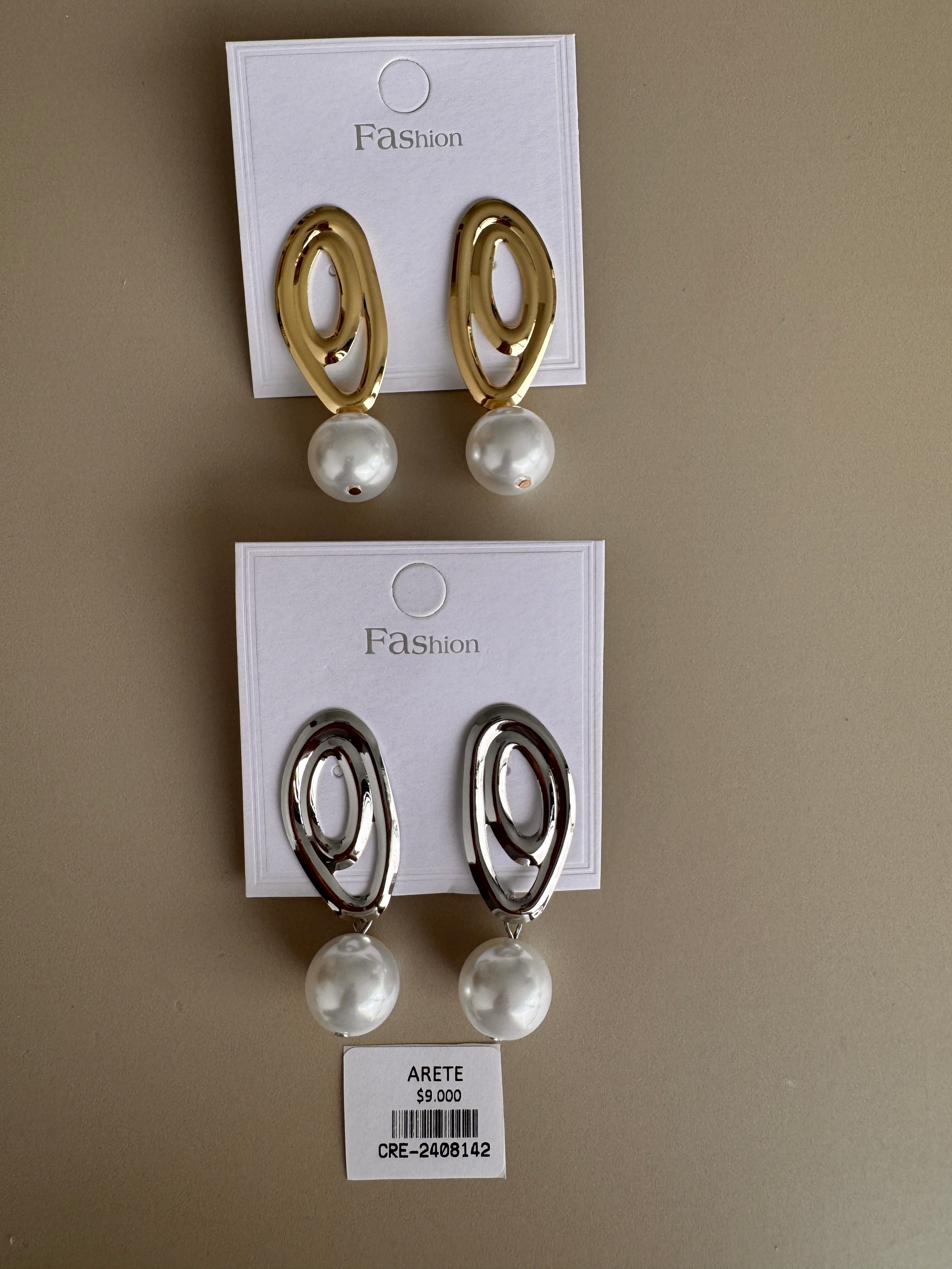 Aretes Geométricos con Perla Colgante