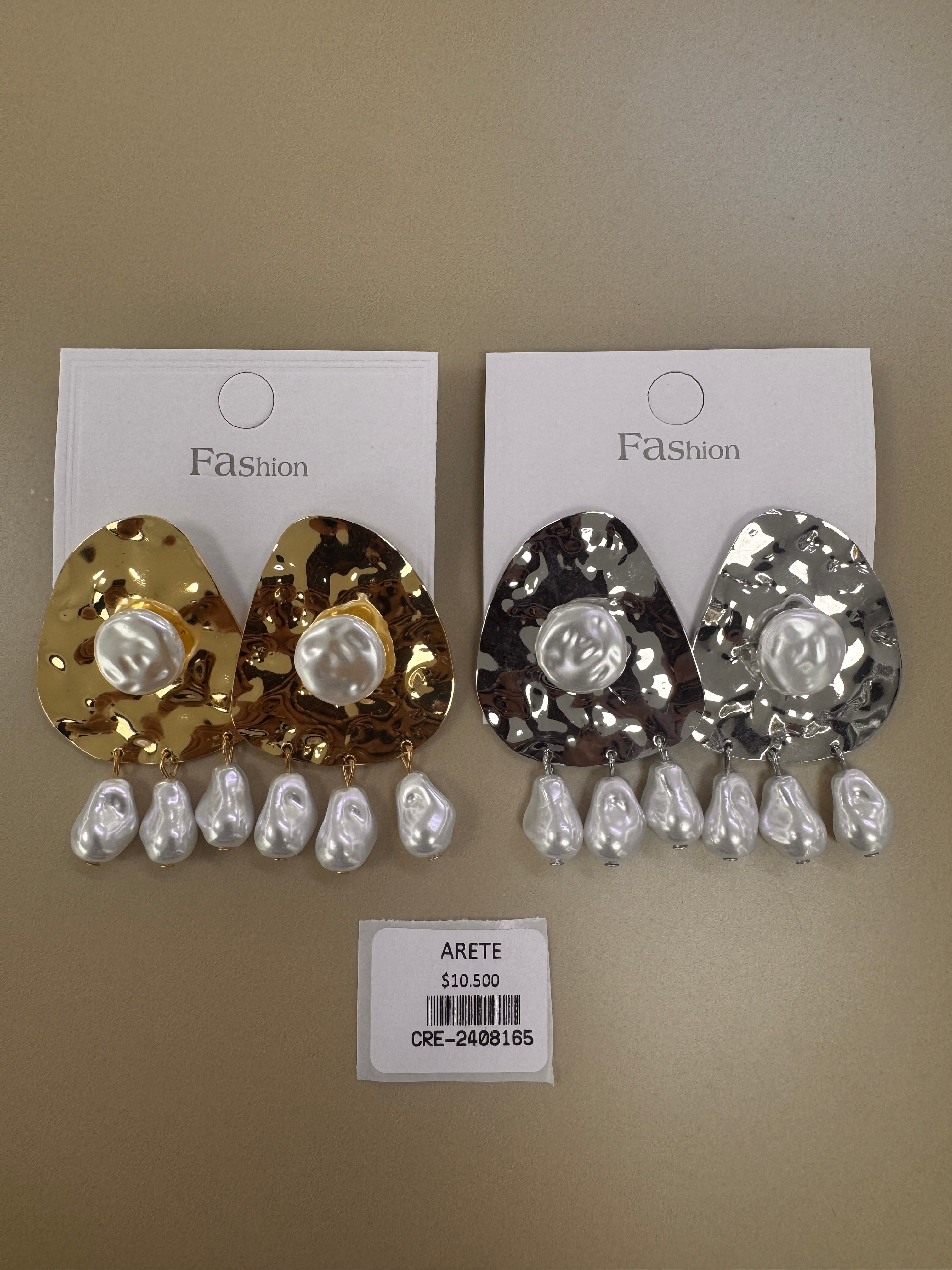 Aretes Orgánicos con Esfera y Perlas