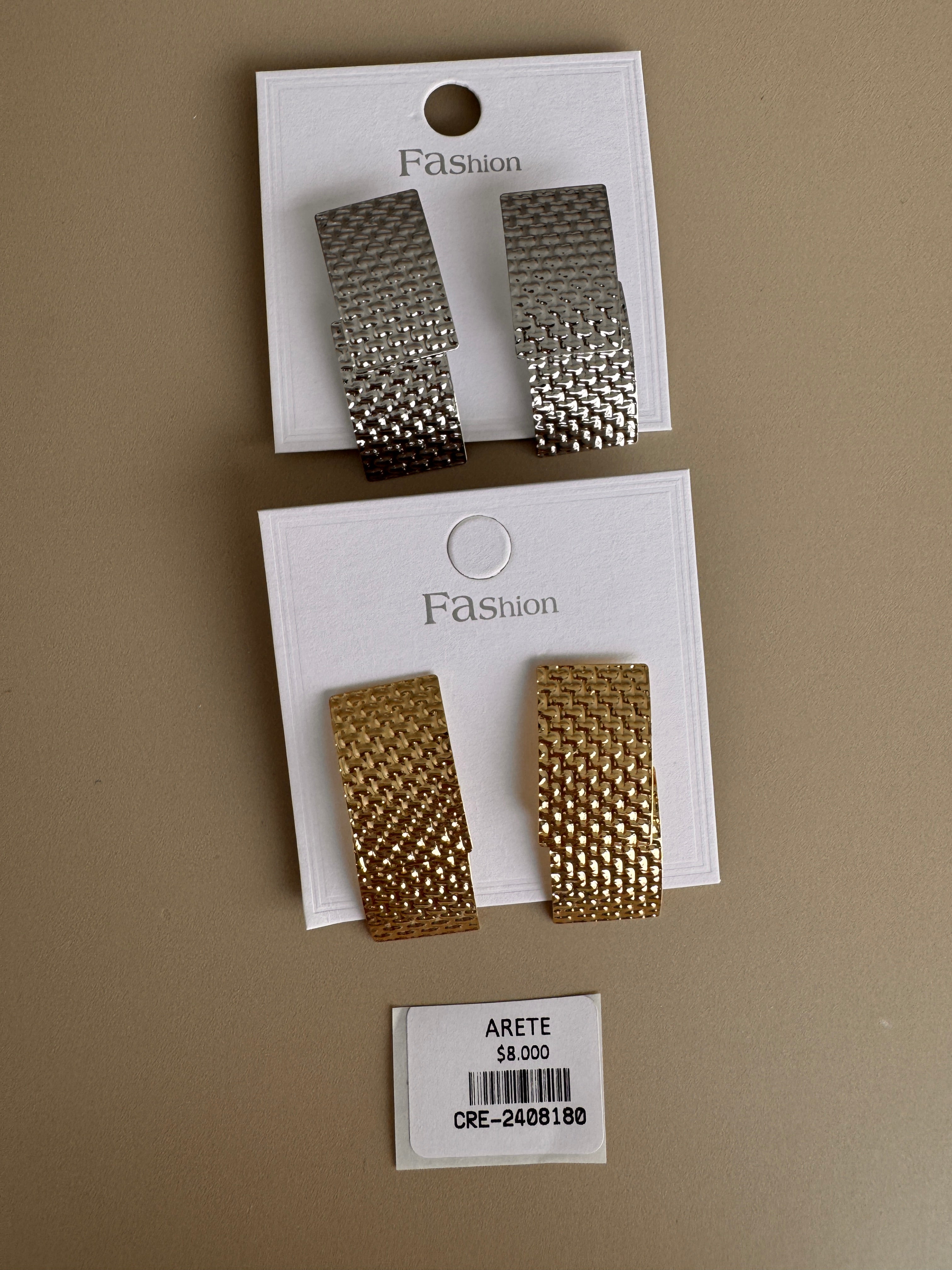 Aretes Rectangulares Texturizados Dobles