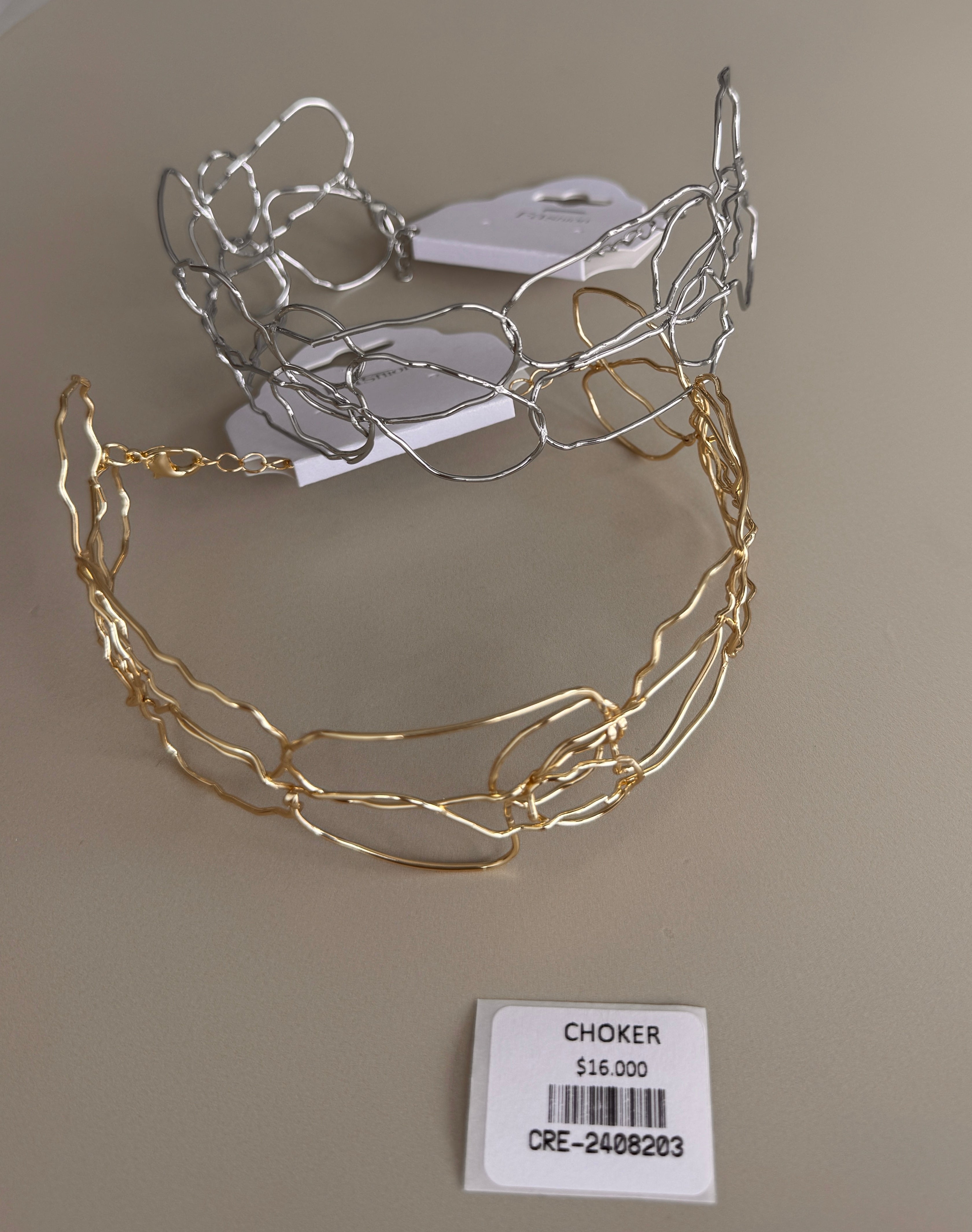 Choker de Líneas Onduladas Multicapa