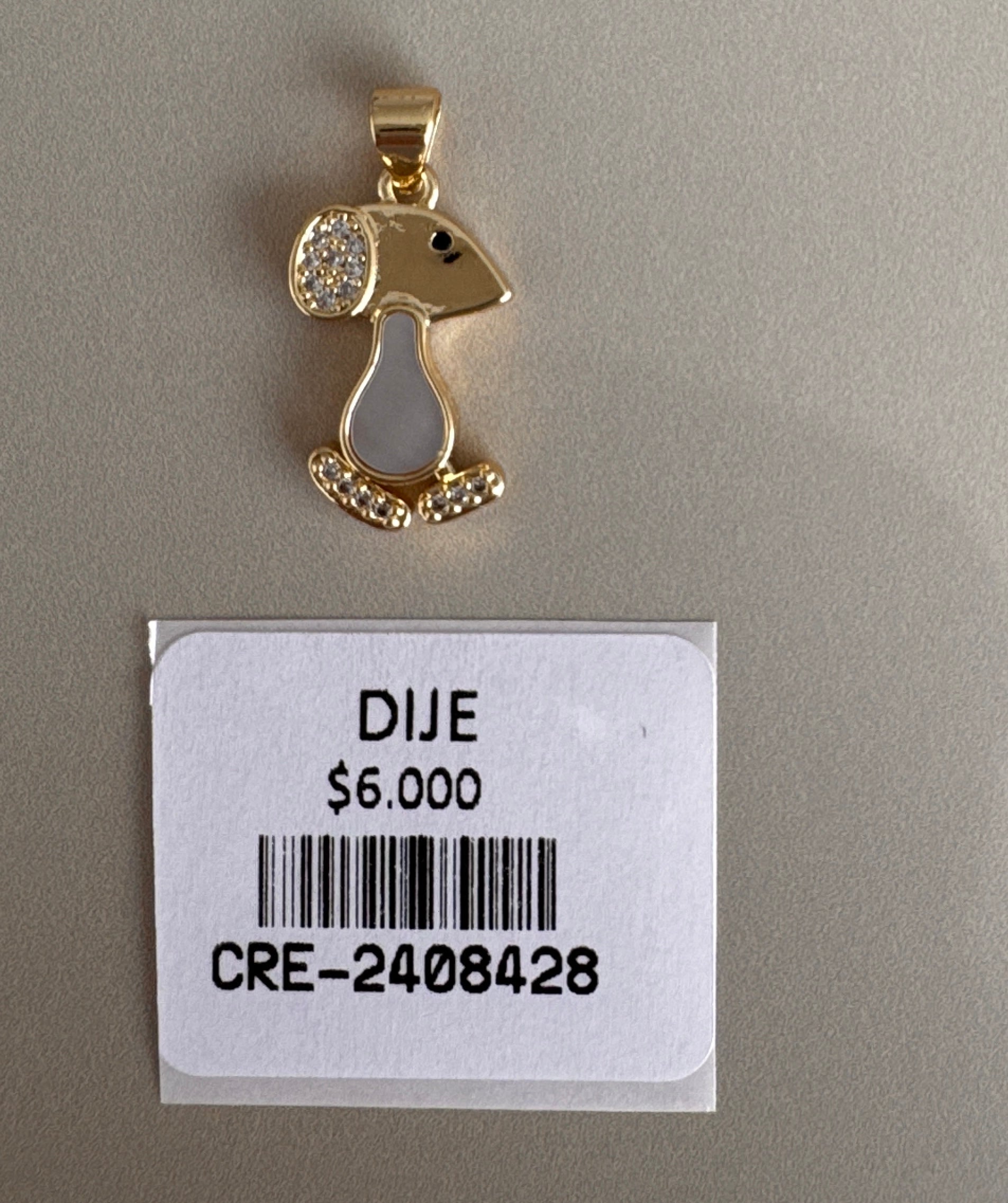 Dije de Ratón con Piedras Brillantes y Detalle Central