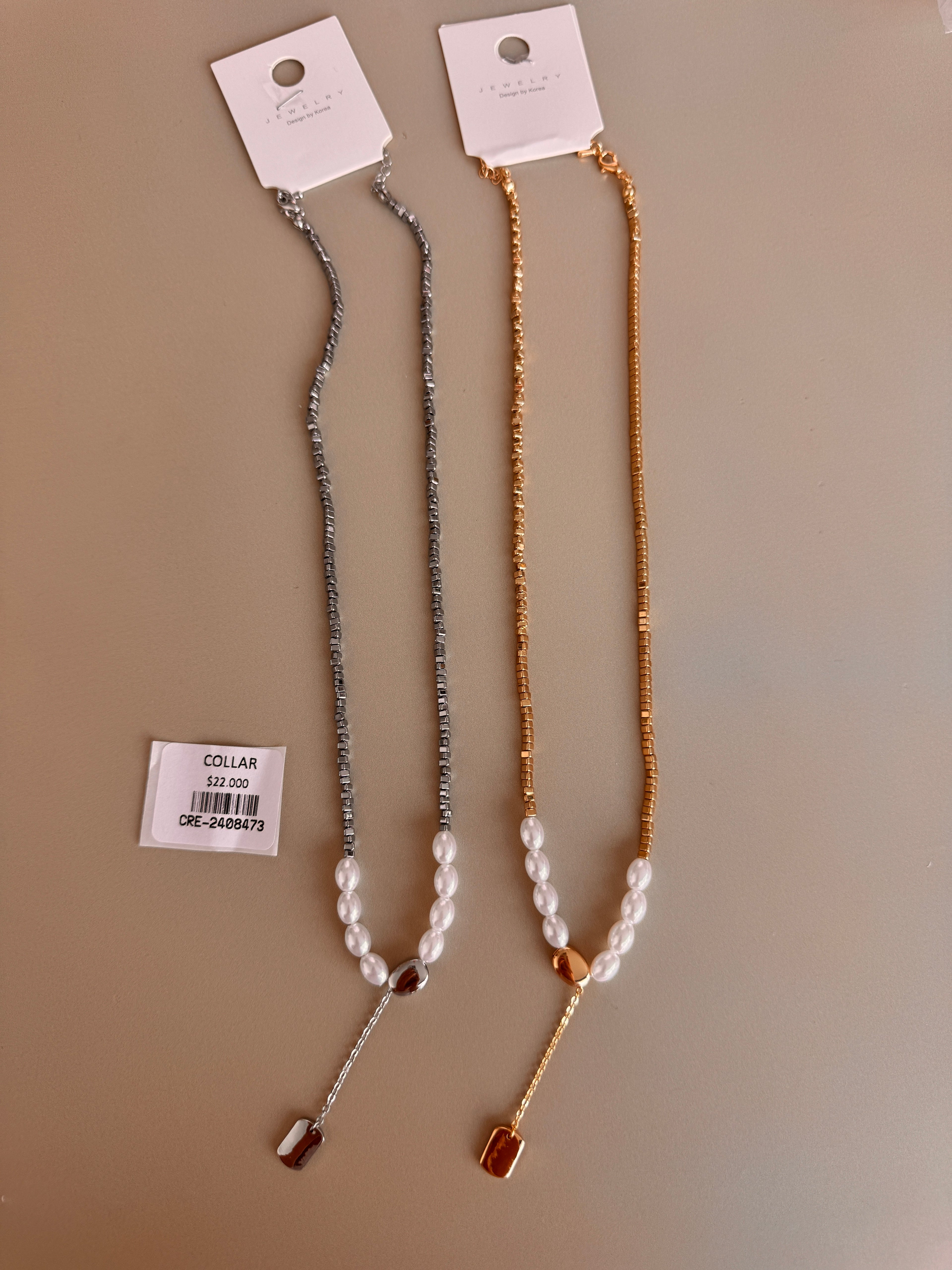 Collar con Perlas y Cadena Geométrica
