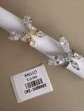 Anillo Floral con Detalles en Forma de Marquise
