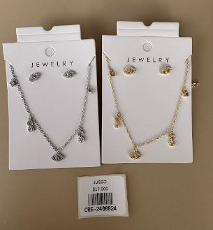 Juego de Collar y Aretes con Diseño de Hojas