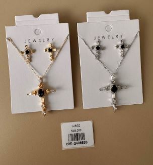 Juego de Collar y Aretes con Diseño Floral Negro