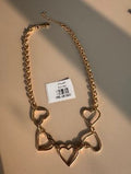 Collar con Dije de Corazones Entrelazados Tono Dorado