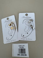 Ear Cuff Minimalista Liso con Detalles en Circones
