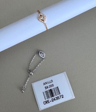 Anillo Ajustable de Cadena con Detalle en Forma de Ojo