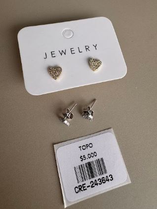 Aretes Topo Corazón con Superficie Texturizada