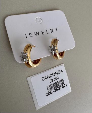 Aretes Tipo Candonga Dorados con Aplique Estrella