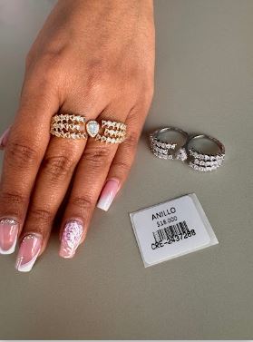 Anillo Triple con Gota Central Brillante