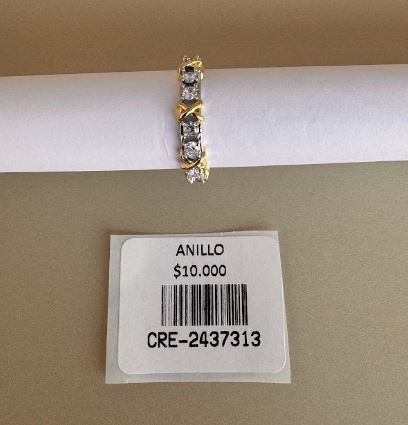 Anillo de Banda con Detalles Cruzados y Brillantes