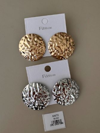 Aretes Redondos con Textura Martillada