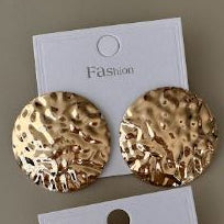 Aretes Redondos con Textura Martillada