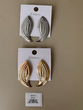 Aretes Hojas Caladas Brillantes con Relieves
