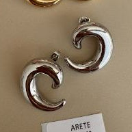 Aretes Espiral Abierta de Acabado Brillante