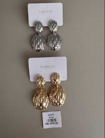 Aretes Ovalados Texturizados y con Relieve