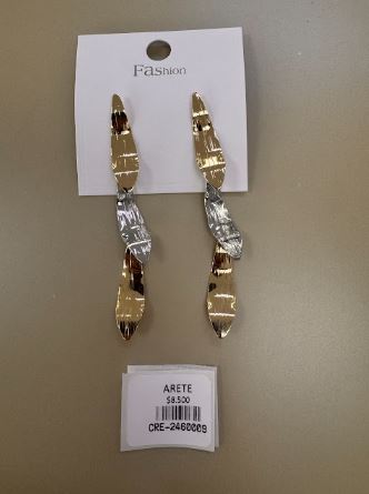 Aretes Colgantes tipo Hoja Bicolor con Relieve y Acabado brillante