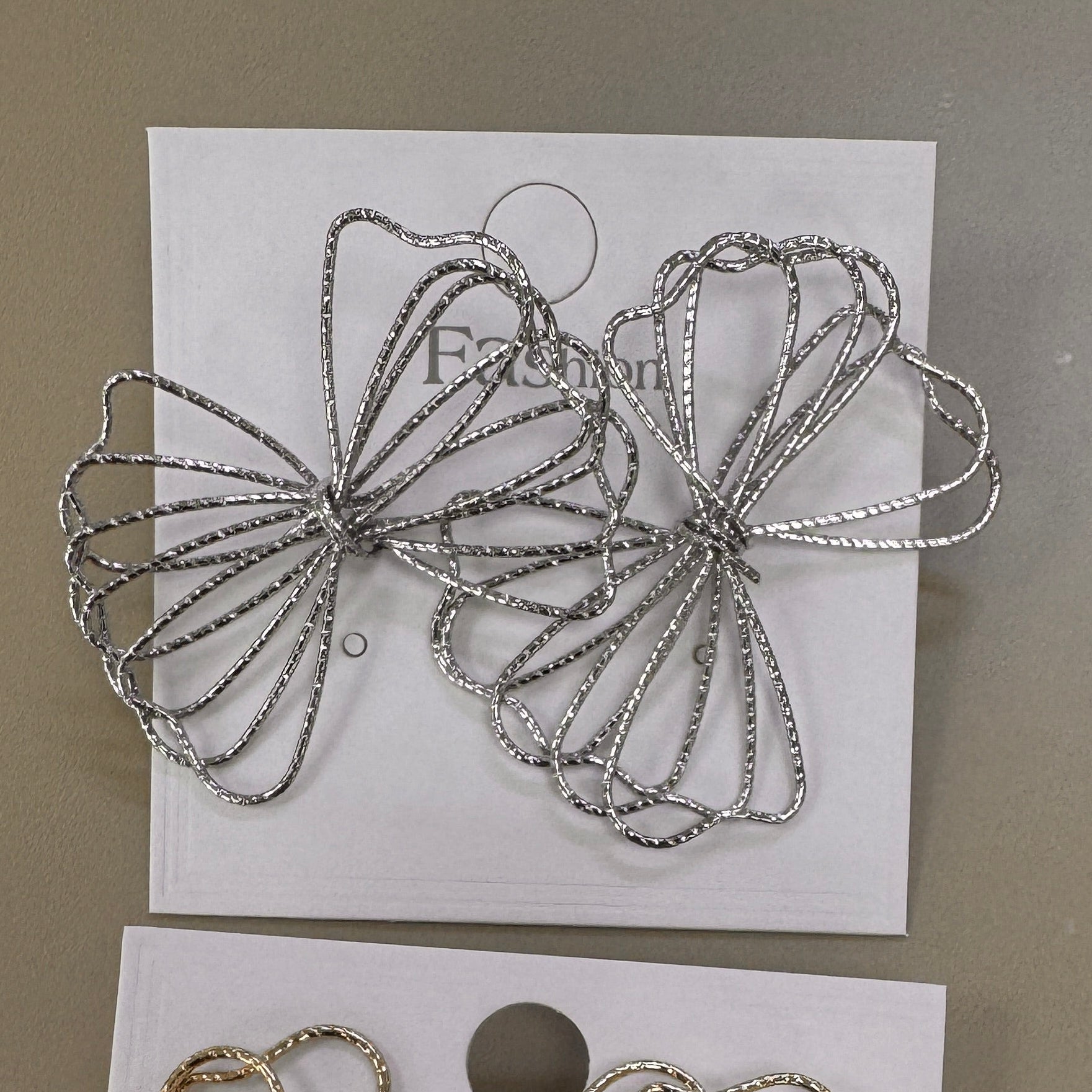 Aretes Topo Mariposa Calada
