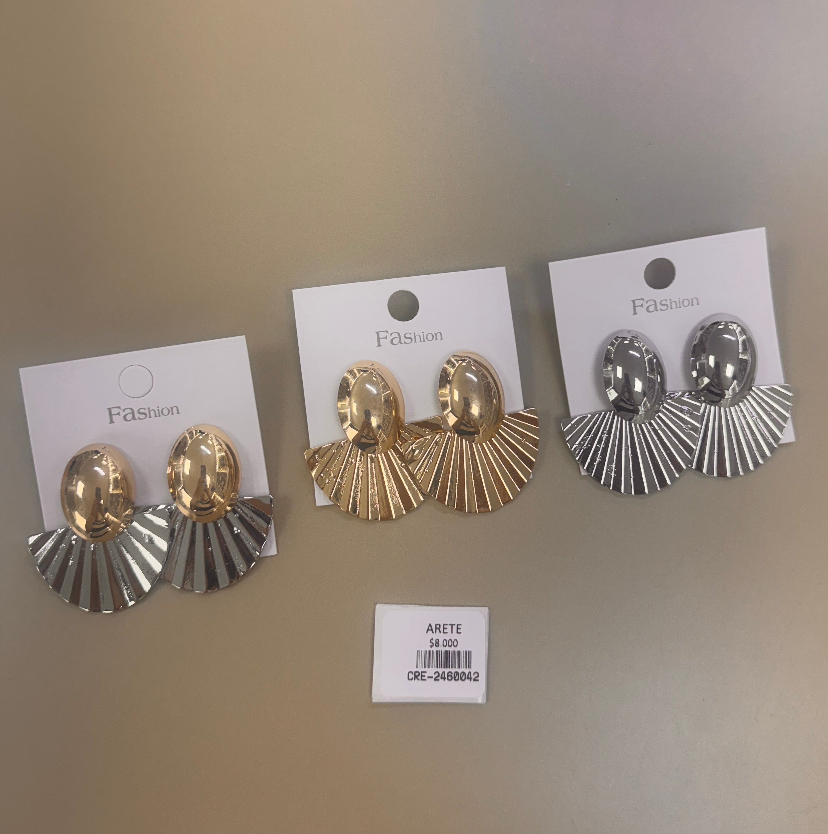 Arete tipo Abanico con Relieve