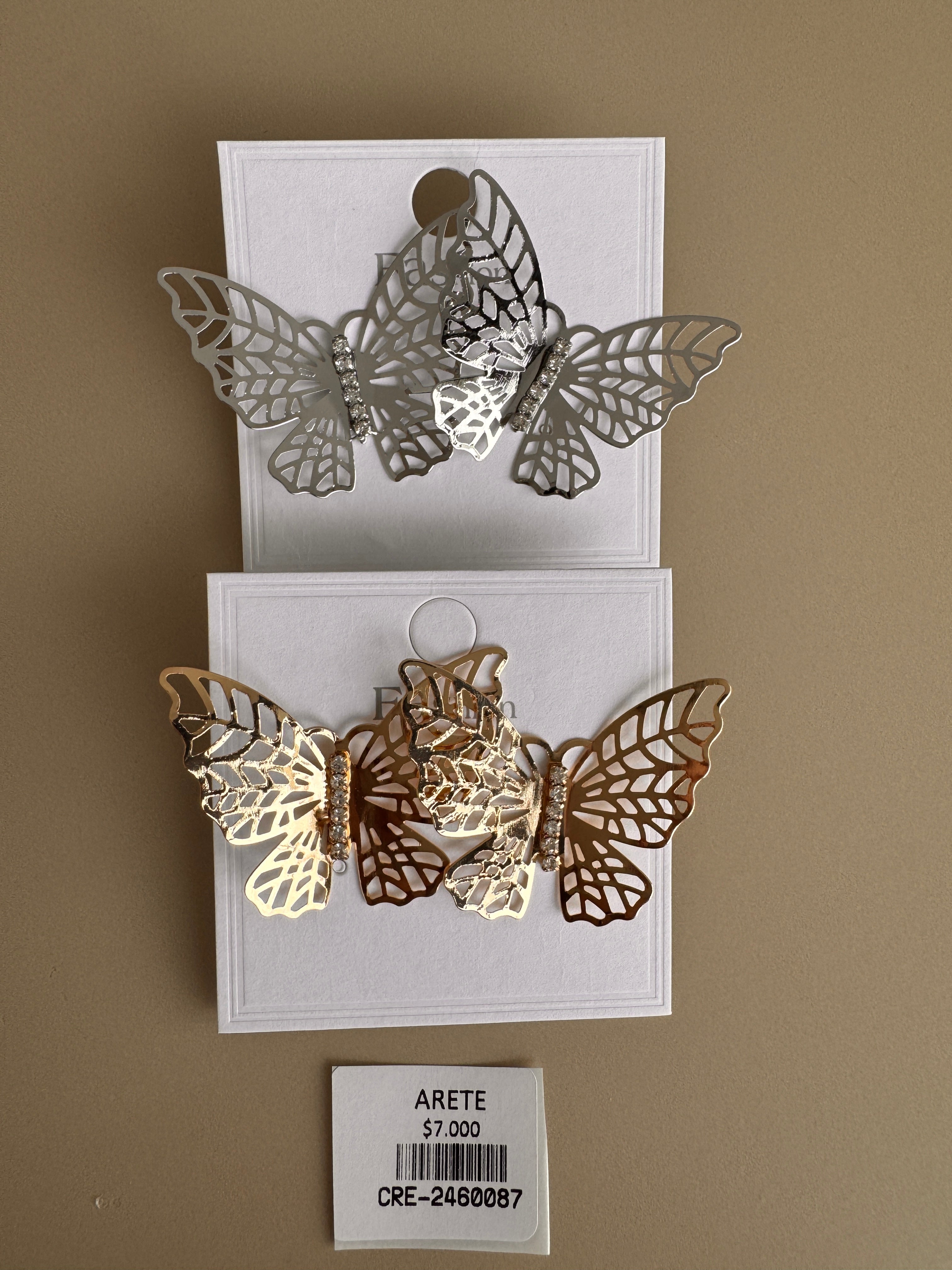 Aretes Mariposa Calados con Circones