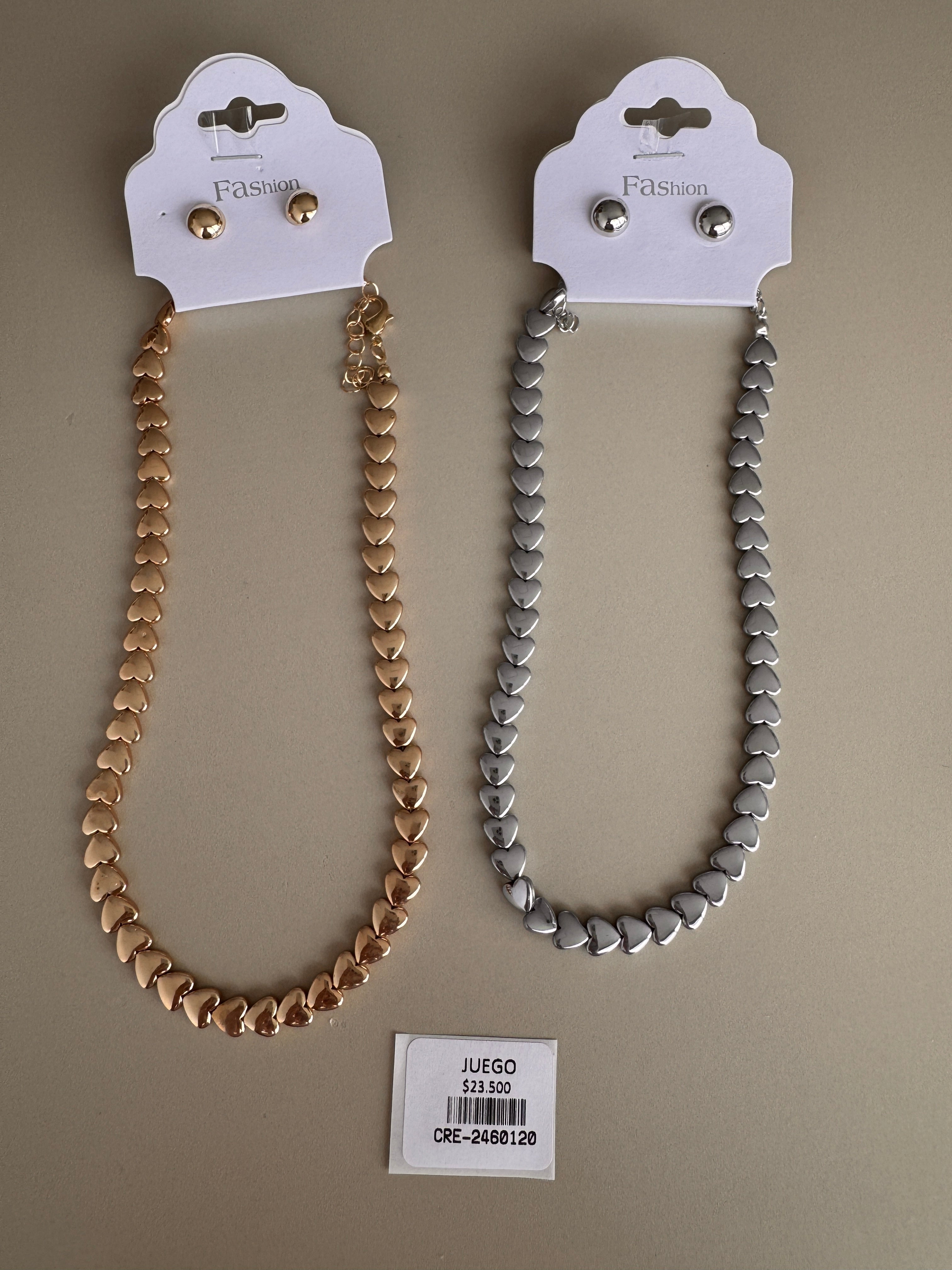 Juego de Collar y Topos de Corazones