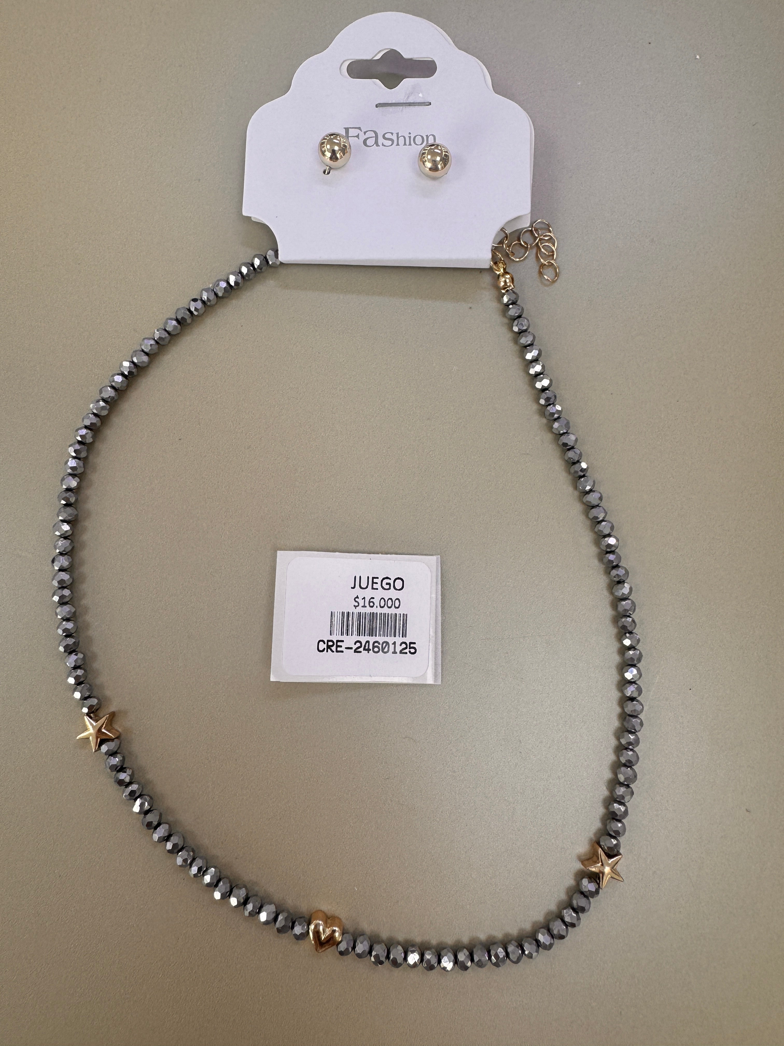 Juego de Collar y Topos con Estrellas y Corazón