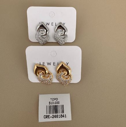 Aretes Corazón Entrelazado con Detalle Brillante