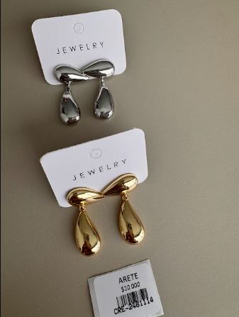 Aretes Liso con Dije de Gota