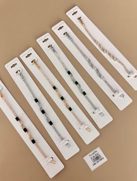 Pulsera de Circonias en Espiral con Piedras Rectangulares