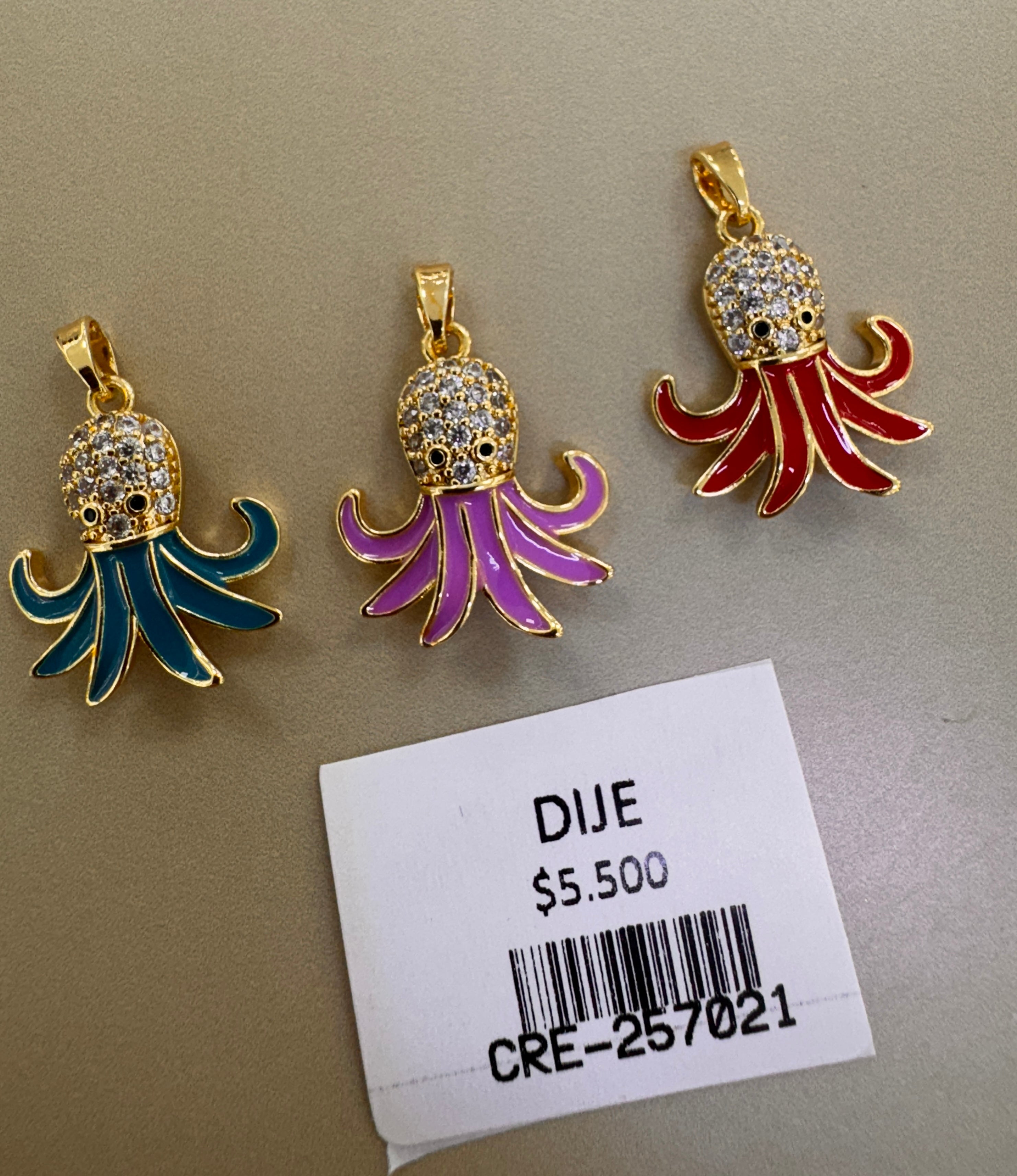 Dije Pulpo con Piedras y Detalles Coloridos