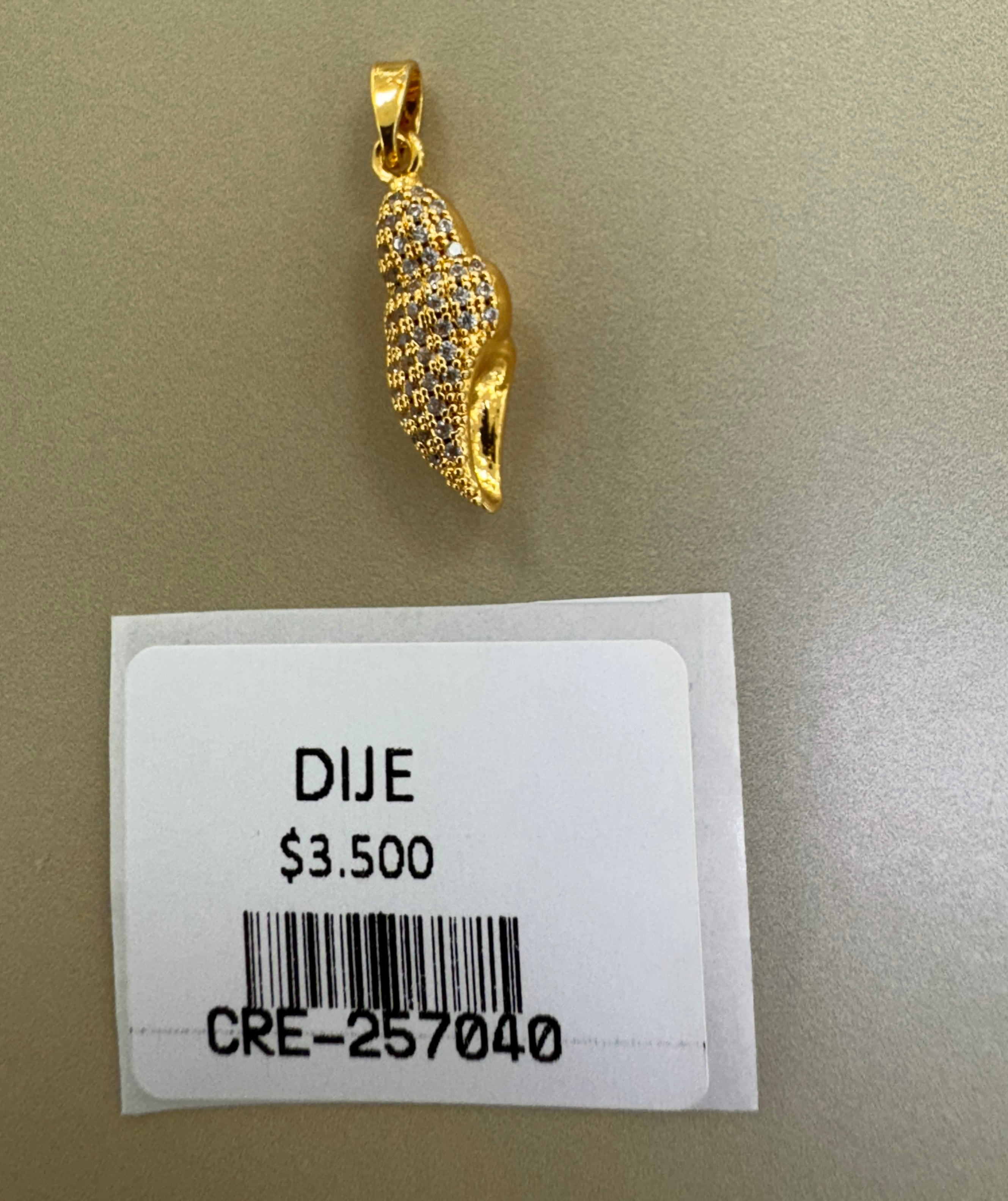 Dije de Caracol Alargado Dorado