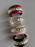 Brazalete Ancho Rígido con Centro Dorado Martillado