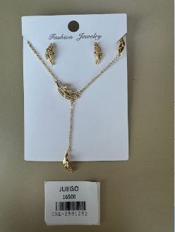 Juego de Collar y Aretes con Motivo de Hoja