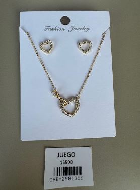 Juego Collar y Aretes Corazón Infinito Dorado