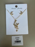 Juego Collar y Aretes Luna y Estrellas Dorado