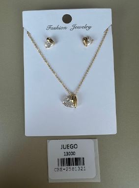 Juego Collar y Aretes Corazón Bicolor Dorado