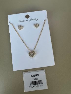 Set Collar y Aretes Corazón con Pedrería