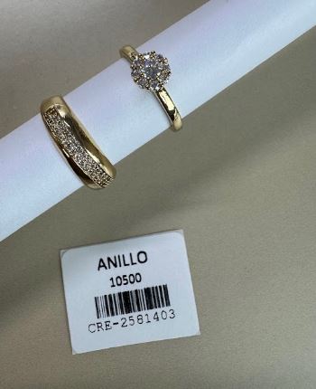 Juego de Anillos con Solitario y Pavé