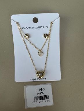 Juego de Collar Doble y Topos en Forma de Corazón Dorado