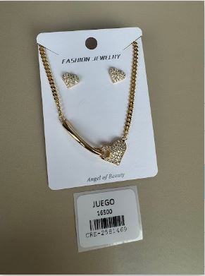 Juego Collar y Aretes Corazón con Piedras Color Dorado