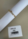 Anillo con diseño de piedras en corte geométrico